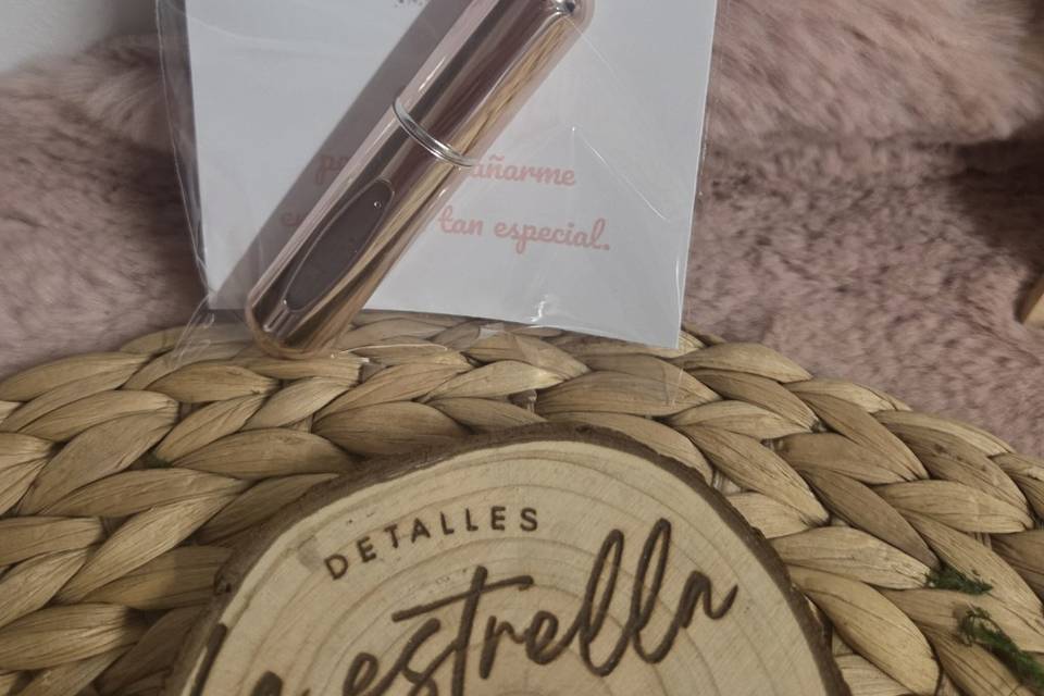 Detalles dosificador perfume