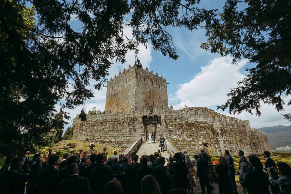 Salida de los novios