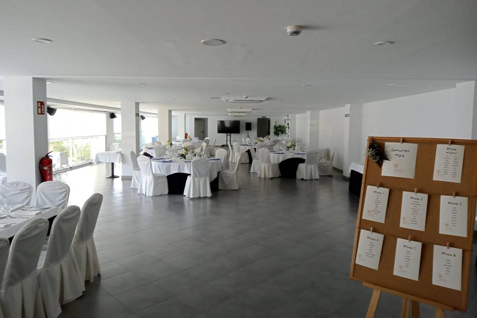 Salón Cabogata Jardín****