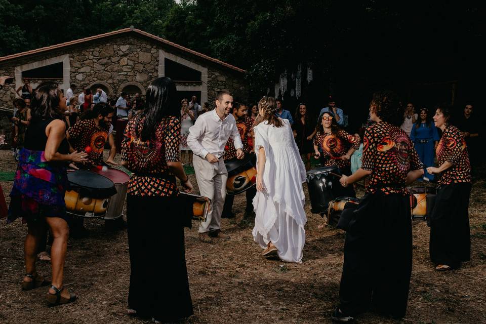 Novios bailando