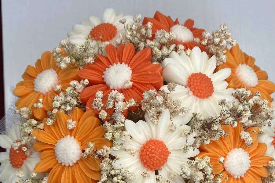 Jarrón de flores decorativo