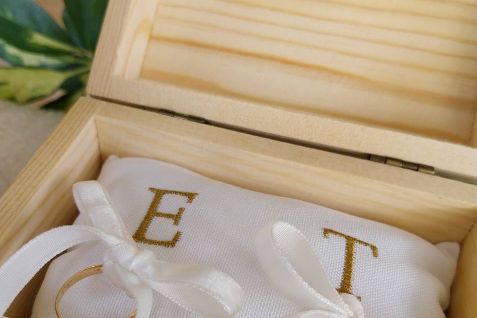 Caja porta alianzas