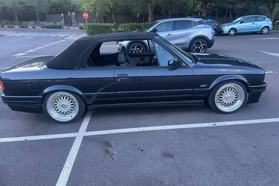 E30