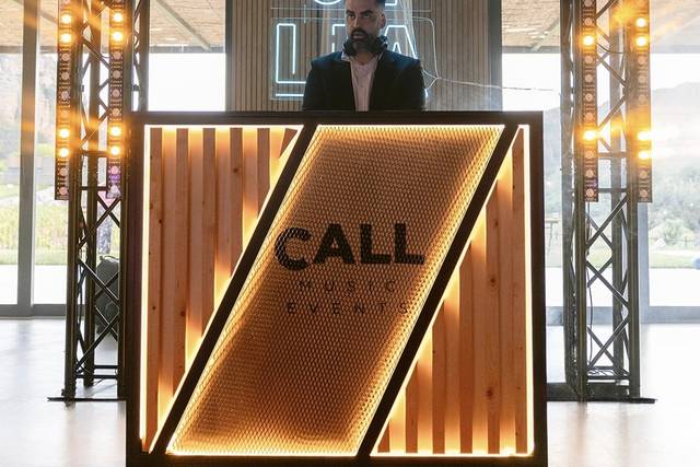 Set Dj + Cabina madera