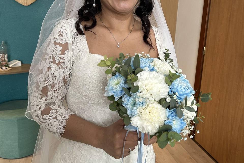 Maquillaje y peinado