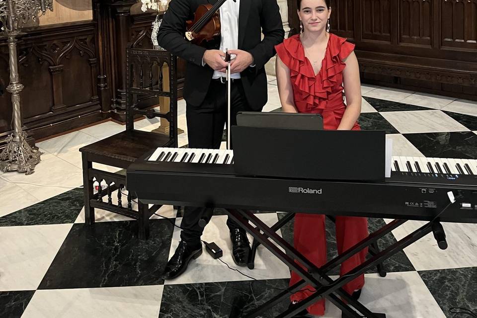 Violín y piano. Eloy y Marta