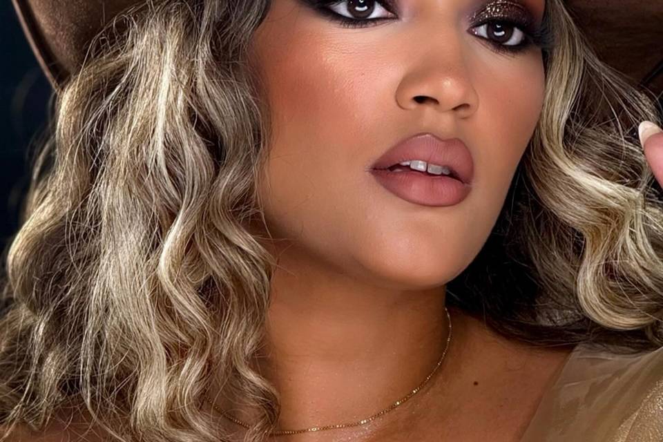 Katherine Mena