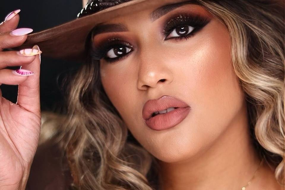 Katherine Mena