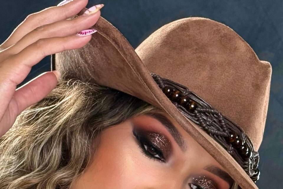 Katherine Mena