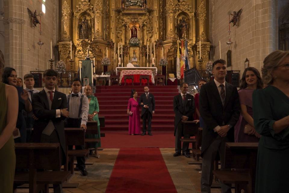 El novio esperando a la novia