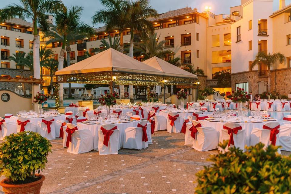 BANQUETES ROMÁNTICOS