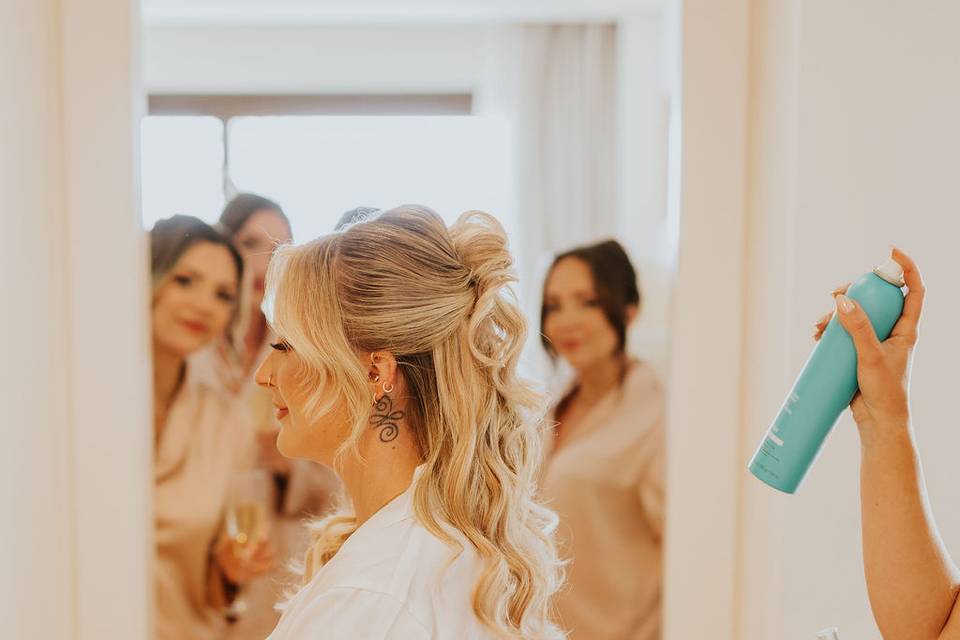 Maquillaje y Peluquería
