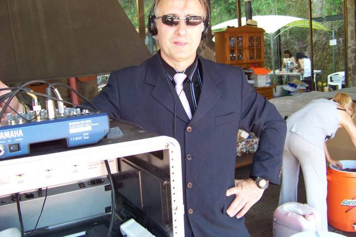 El dj