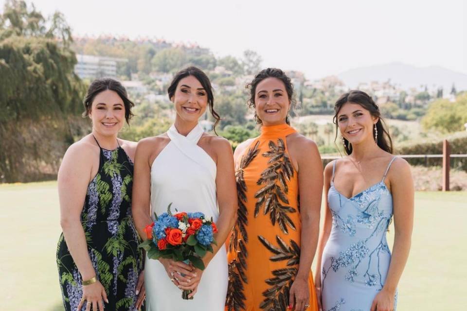 Novia y invitadas