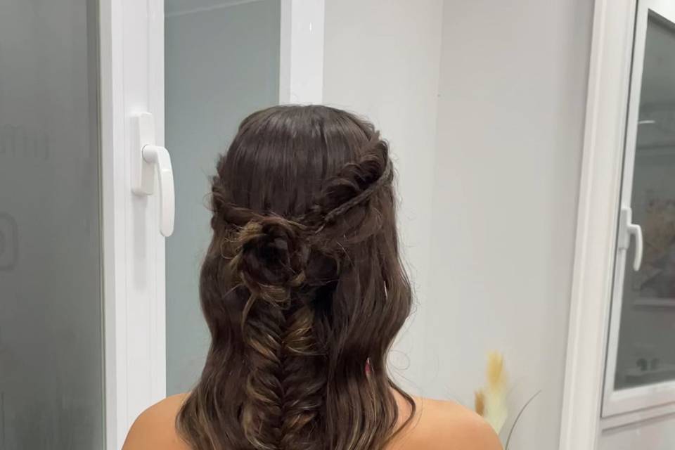 Semirecogido con flor