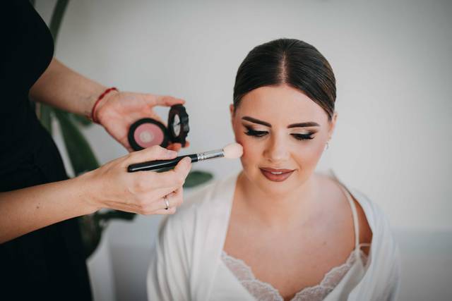Cristina Anguita Makeup Studio