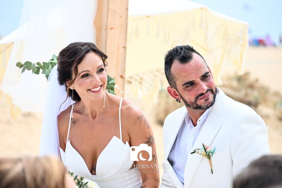 JANET Y CAYE