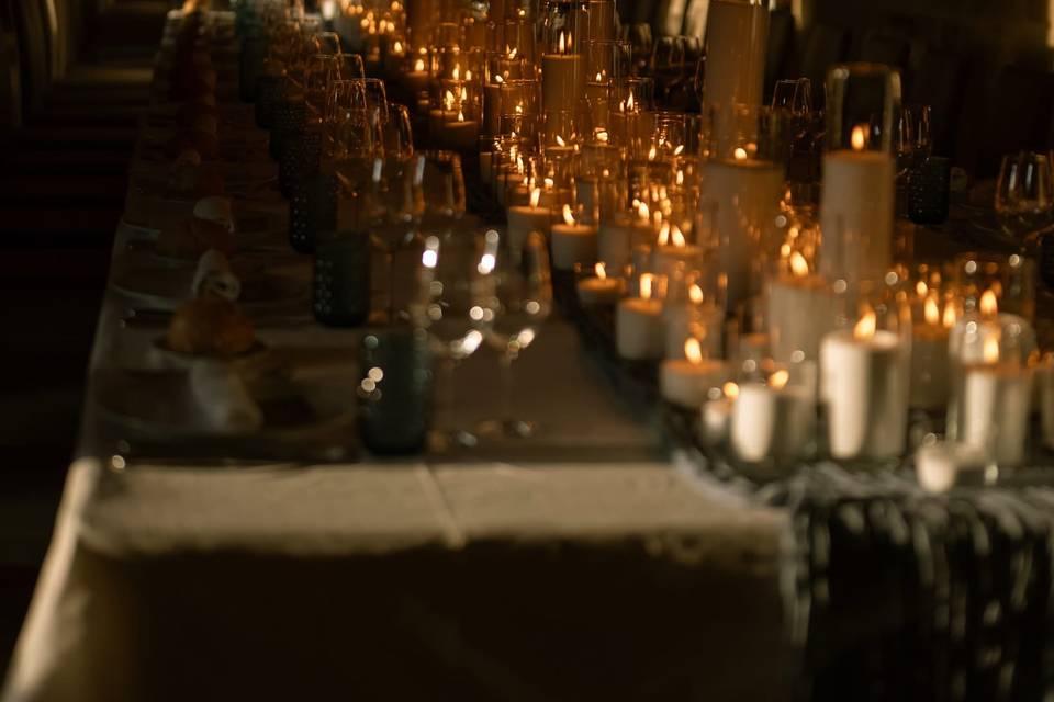 483 velas en mesa imperial