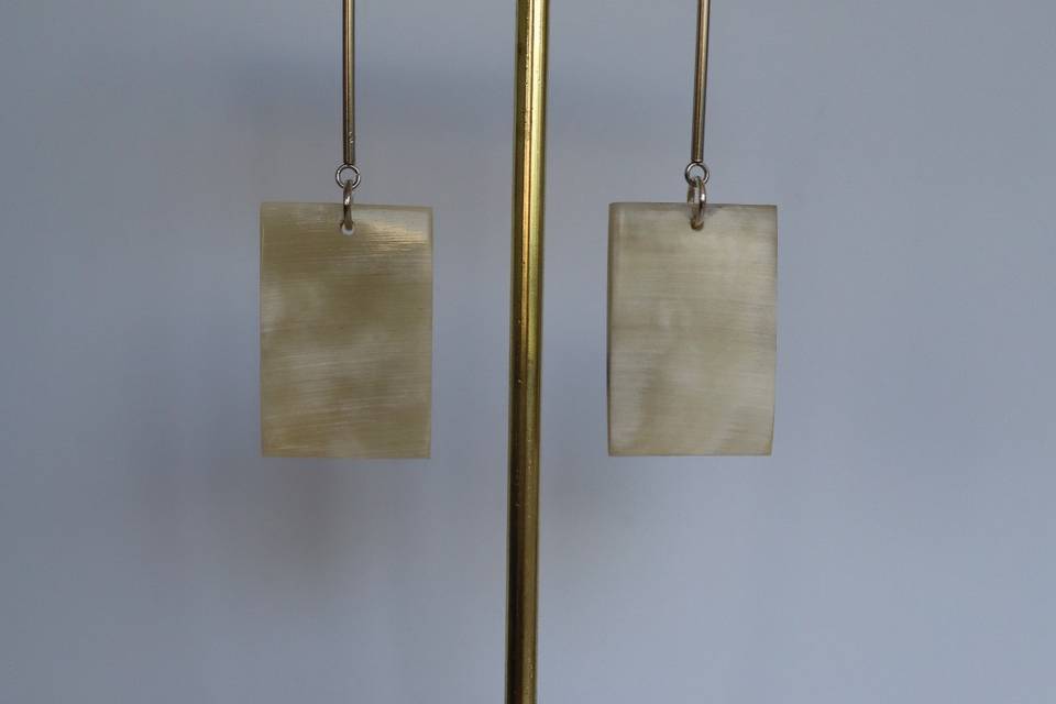 Pendientes de asta de toro