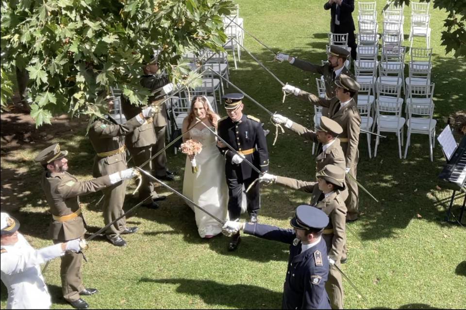 Boda Militar paloma.piano