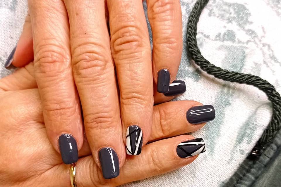 Manicura elegante