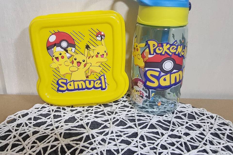 Sandwichera y botella