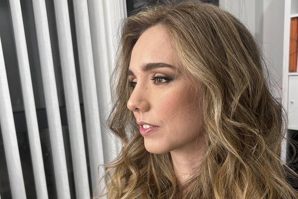 Maquillaje y peluquería