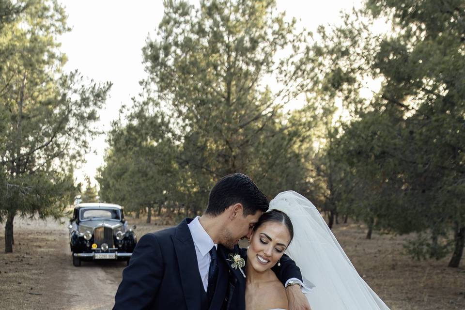 Laura &  Abel