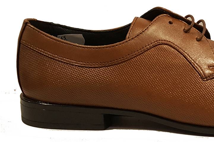 Zapato marrón de hombre