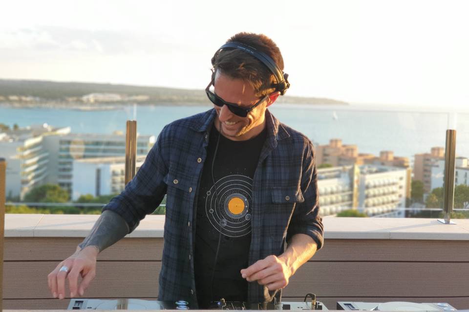 Dj Óscar Llabrés