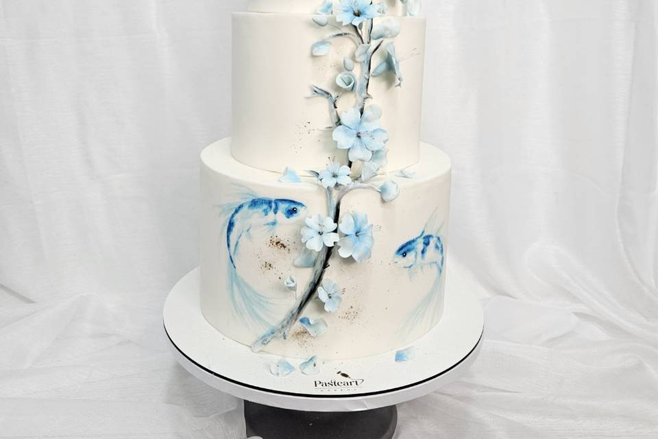 Hermosa tarta con flores