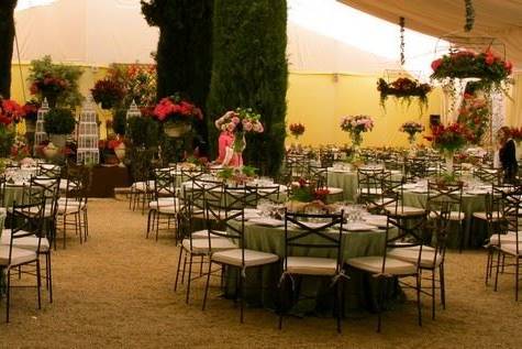 Banquete con arte floral