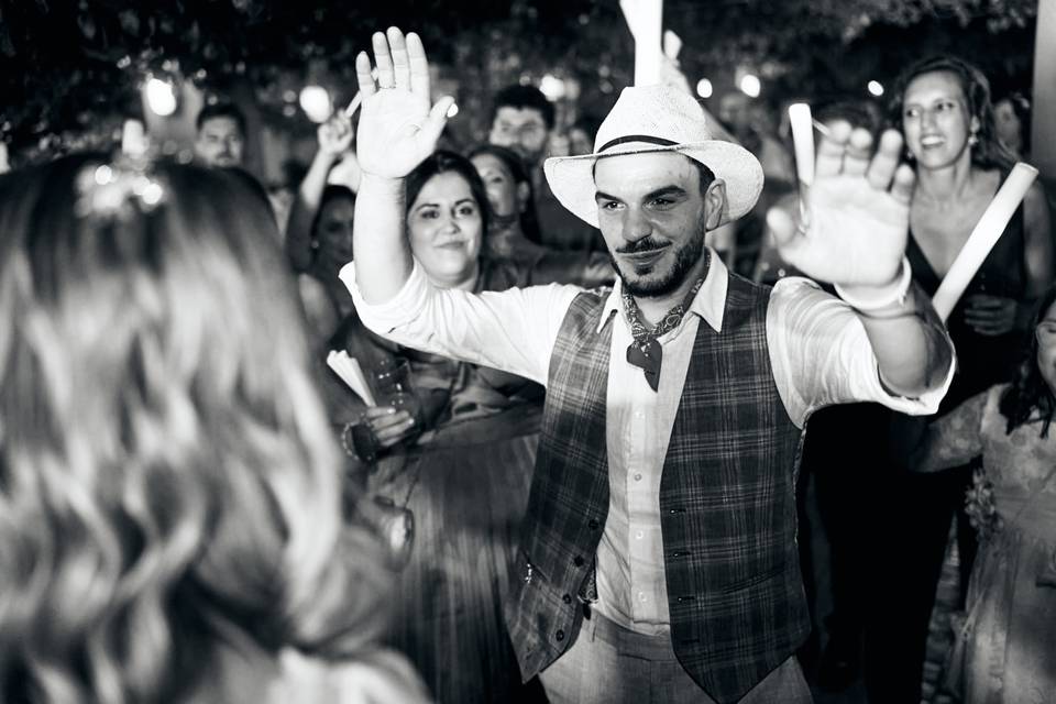 BAILE
