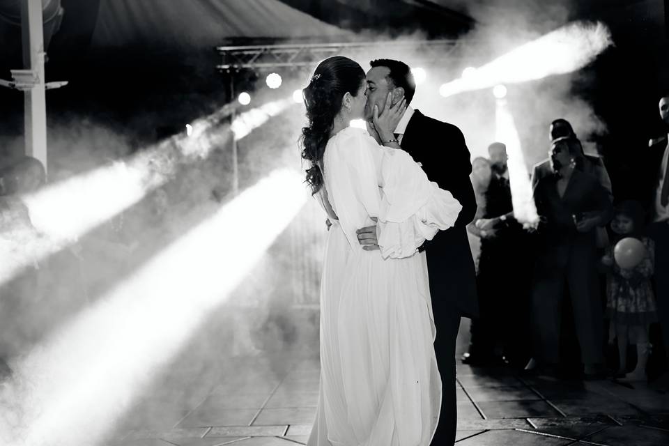 BAILE