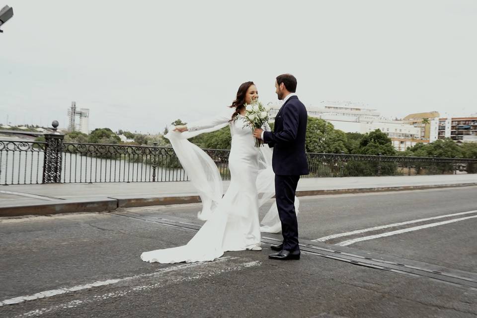 Puente de Isabel II en Sevilla