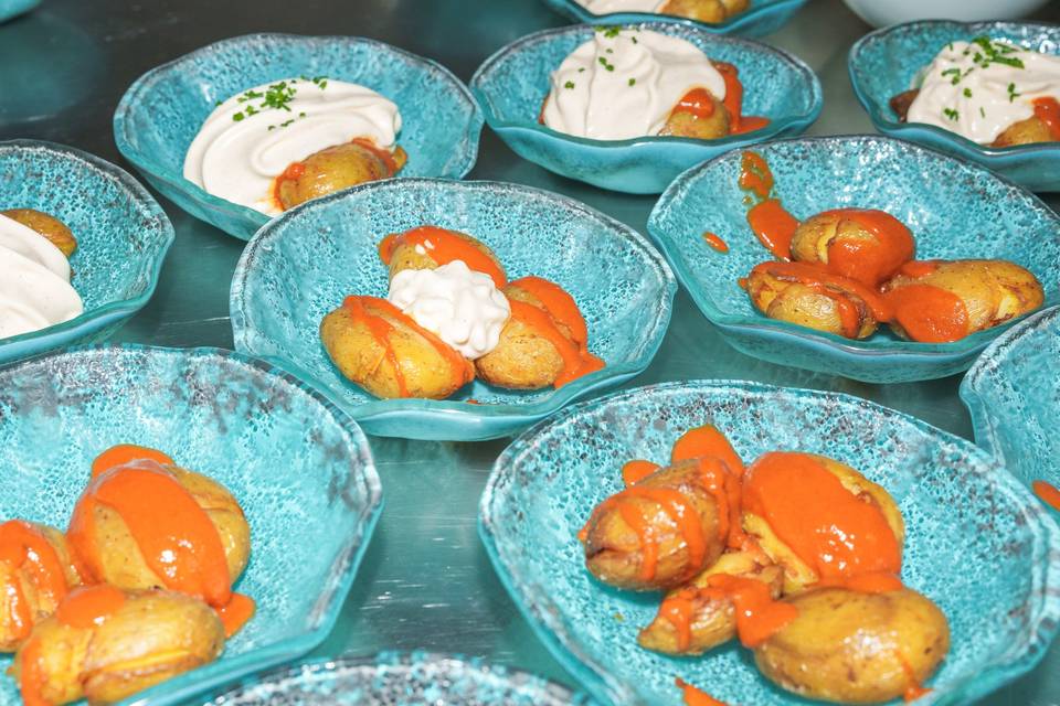 Bravas