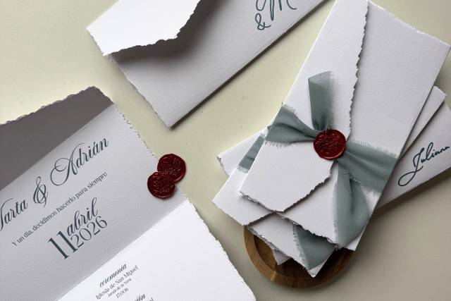The White Pearl - Creative Studio
