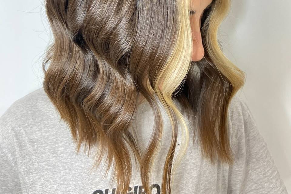 811 Hair & Art Studio