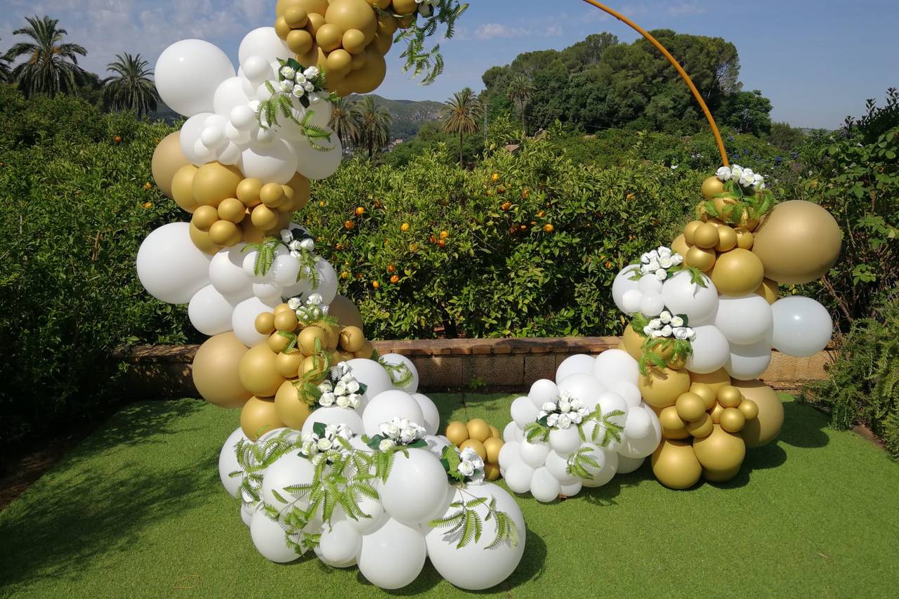 Decoración con globos 50 cumpleaños o para unas bodas de oro o bodas de 50,  en la Coruña. …