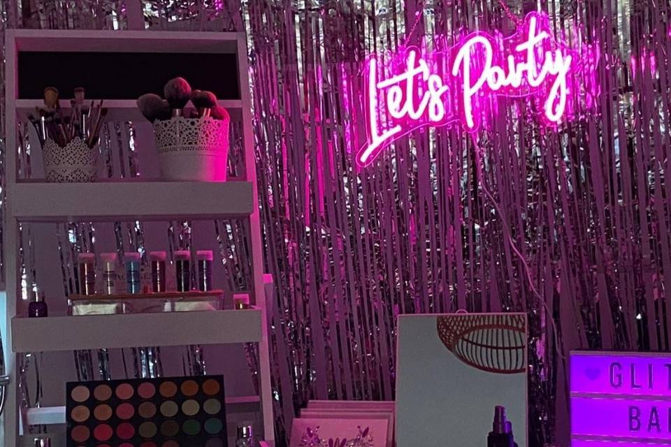 Glitter bar