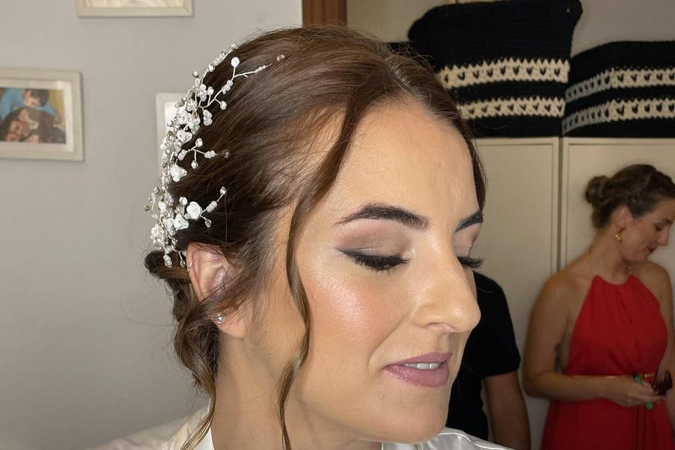 Ana Makeup