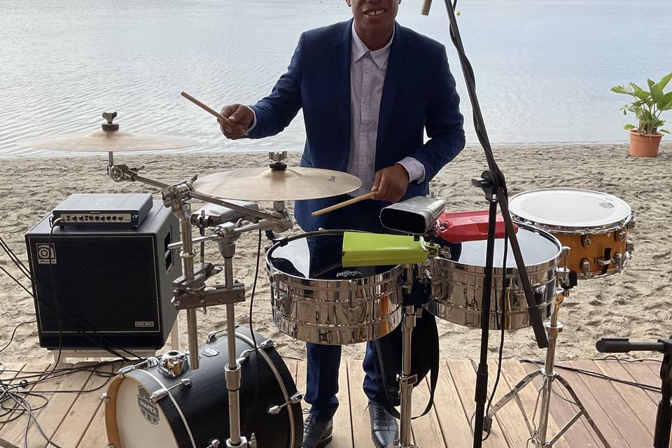 Yosnei percusión