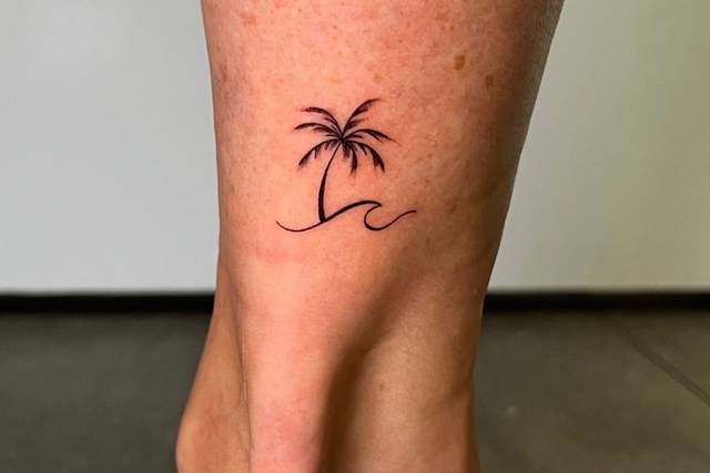 Fineline tattoo