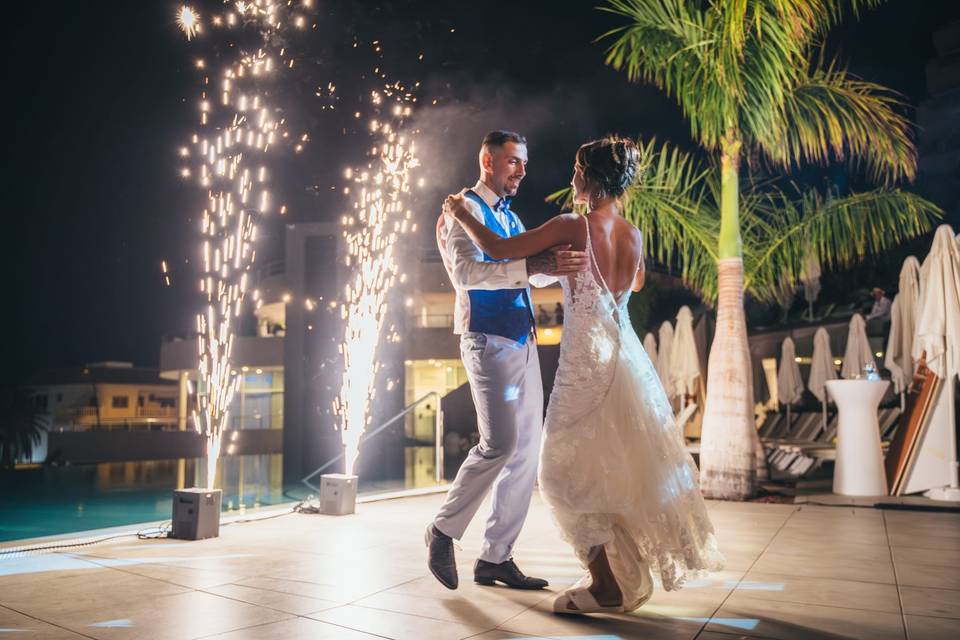 Primer baile con chispas frias