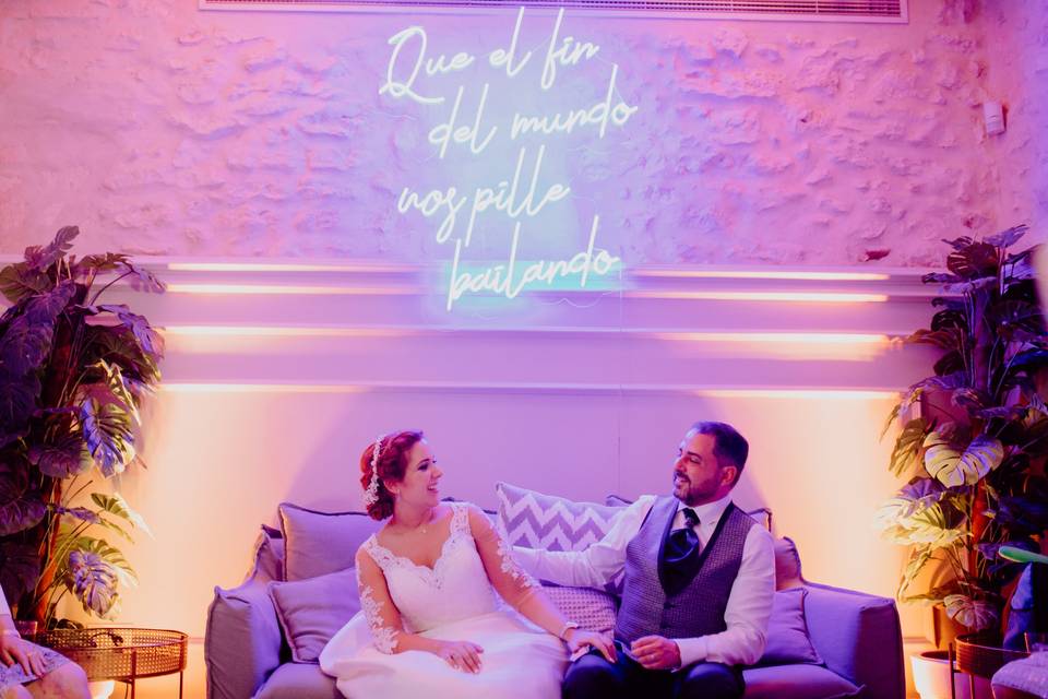 Carlos y María