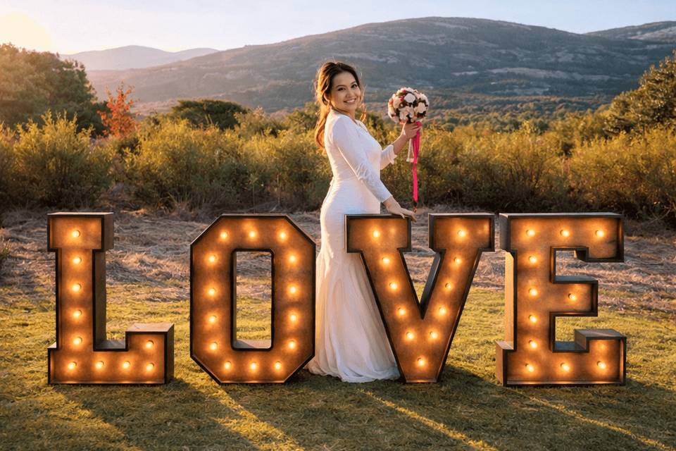 Letras love luminosas