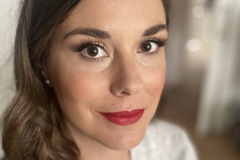 Look labios rojos