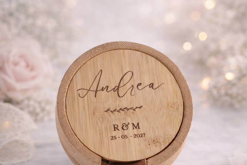 Joyero de madera con espejo