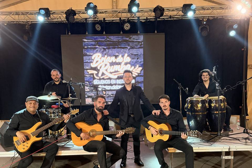La banda al completo