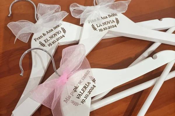 Perchas personalizables